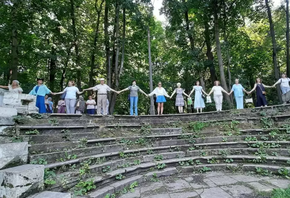 Галерея