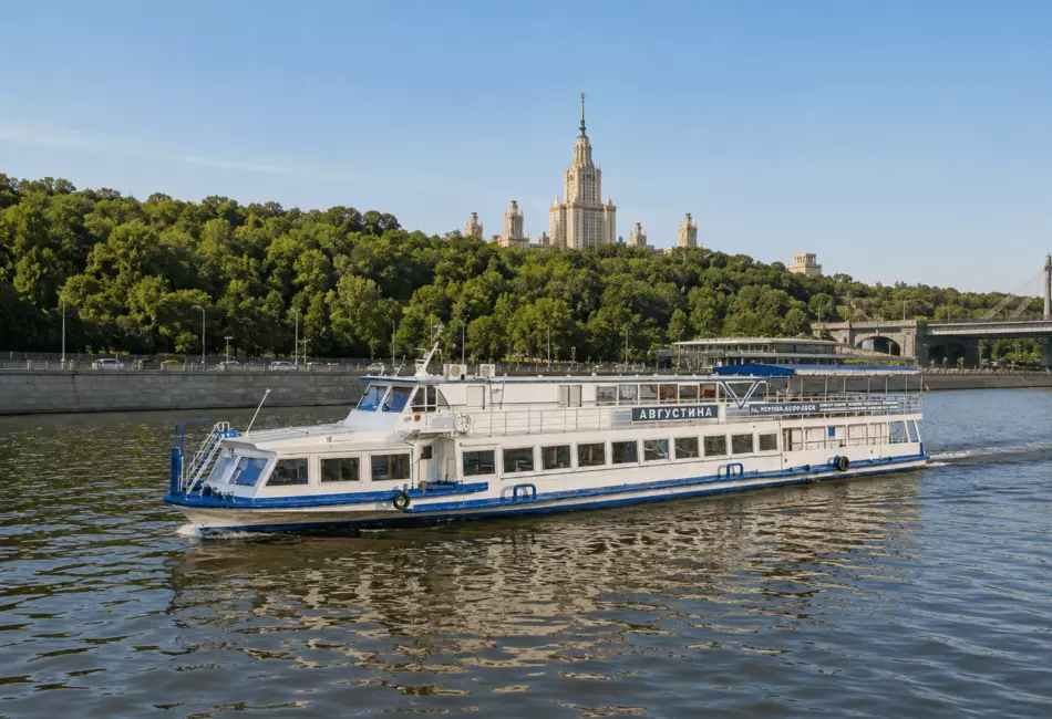 Москва с воды: большой круиз с Киевского вокзала