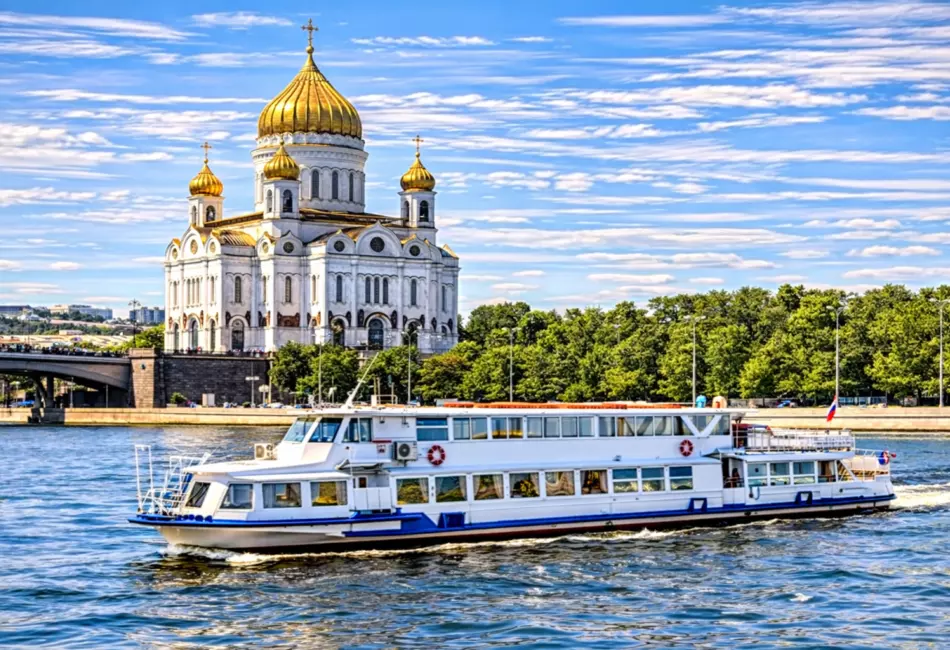 Москва с воды: большой круиз с Киевского вокзала